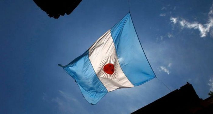 Argentina permite salir durante aislamiento a víctimas de violencia de género