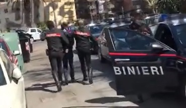 Aprovecharon la cuarentena: tres chilenos fueron detenidos en Roma luego de ser sorprendidos robando en casa de anciana