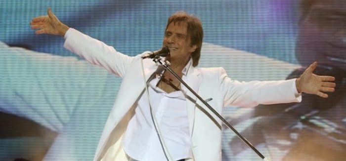 Concierto en Live streaming de Roberto Carlos