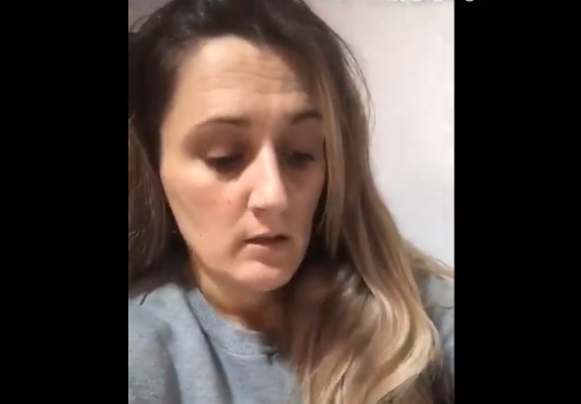 Trabajadora de un supermercado en España denuncia que vecinos la «invitaron» a dejar su vivienda debido a la exposición de contagio del coronavirus