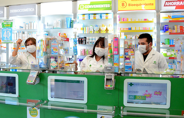 “Se privilegia vender por sobre la salud”: trabajadores de farmacias denuncian que se triplicaron los contagios por Covid-19 en el sector