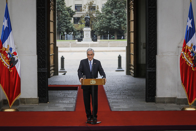 Piñera intenta aterrizar la nueva apuesta del Gobierno del Retorno Seguro: “Apunta a enfrentar con eficacia ambas crisis, la sanitaria y la social”