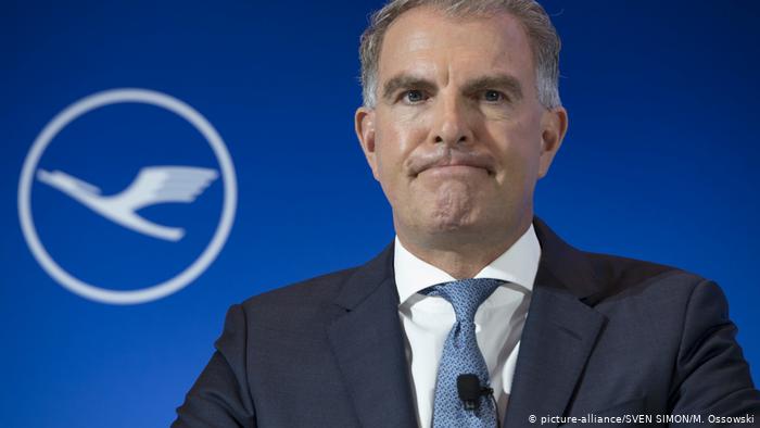 Grupo de aviación Lufthansa negocia que Estado alemán tome 25% de su capital