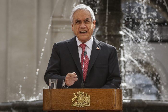 Piñera hace un llamado a la ciudadanía: hay que estar «alerta» y tener «tranquilidad» para enfrentar la pandemia del Covid-19