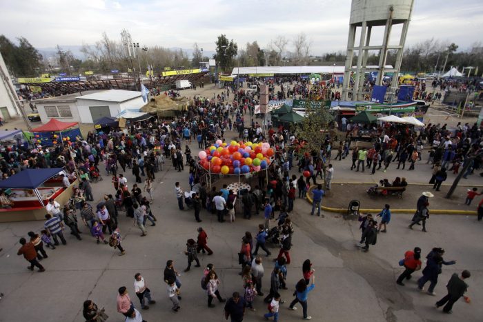 Suspenden tradicional actividad de Fiestas Patrias en el Estadio Nacional debido al avance del Covid-19