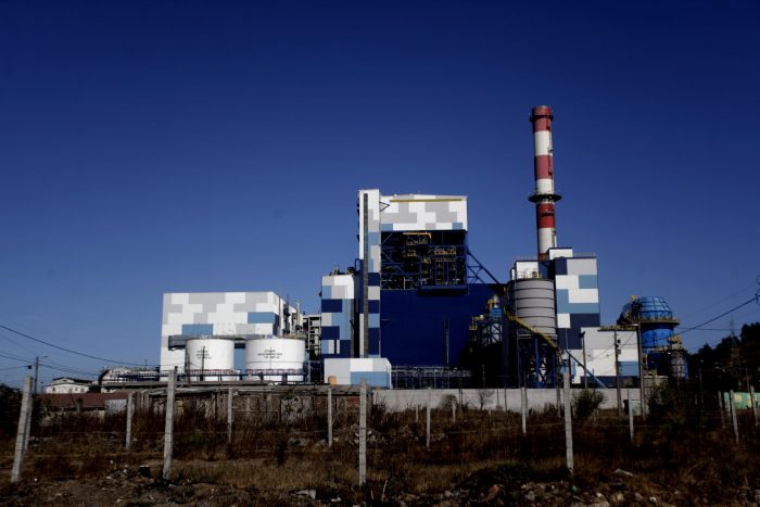 Enel le dice chao al carbón en Coronel: compañía anuncia cierre adelantado de complejo termoeléctrico Bocamina