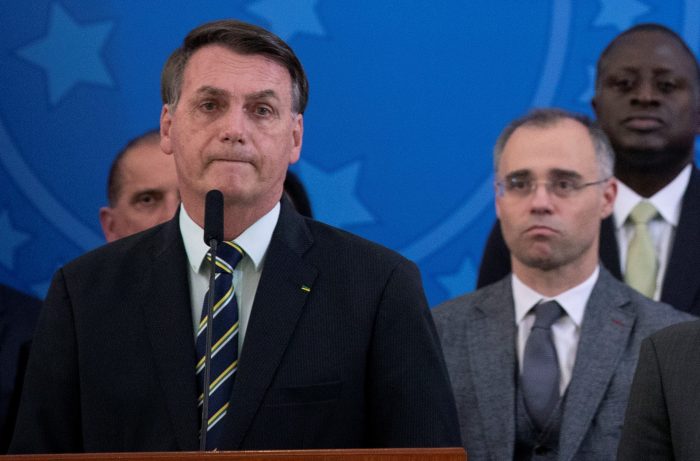 Justicia mantiene fallo que obliga a Bolsonaro a divulgar su test de COVID-19