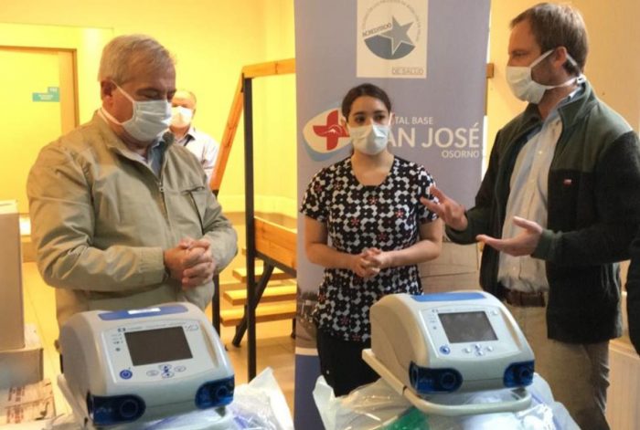 Minsal visita la región de Los Lagos y hace entrega de dos ventiladores mecánicos al Hospital Base de Osorno