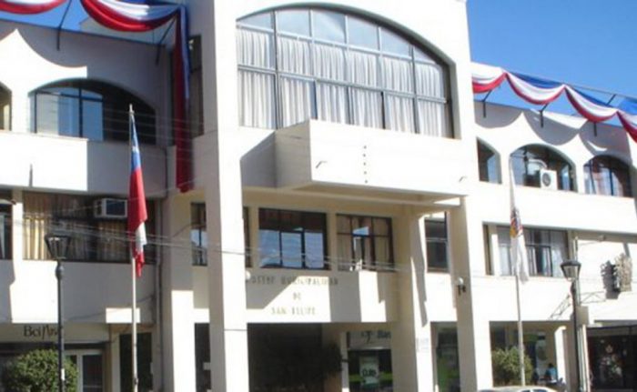 Municipalidad de San Felipe en el ojo de Contraloría: ordena invalidar contrato suscrito el 2018 por vicio en su votación