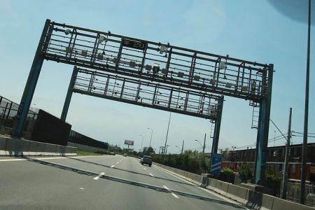 MOP obliga rebajar tarifas del TAG a tres autopistas: encontraron cobros “que no corresponden” en algunos pórticos