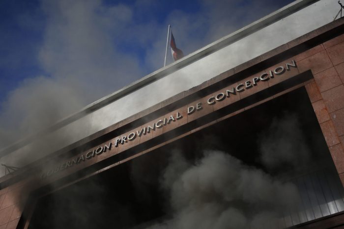 PDI detiene a sujeto acusado de iniciar incendio que afectó al edificio de la Gobernación de Concepción