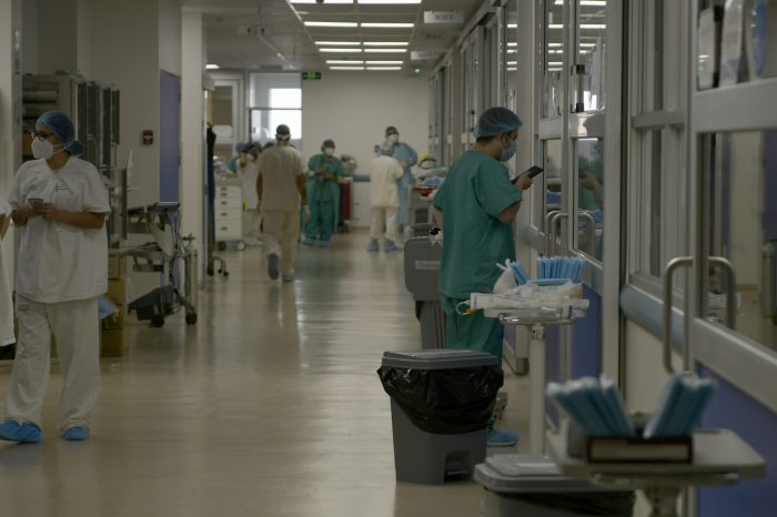Bichos en la comida: paciente de COVID-19 denunció negligencia en residencia sanitaria de Iquique