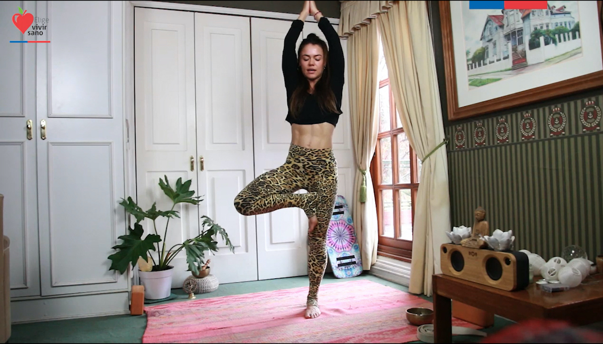 Yoga para la mujer: encontrar el equilibrio físico y emocional en todas las  etapas de la vida