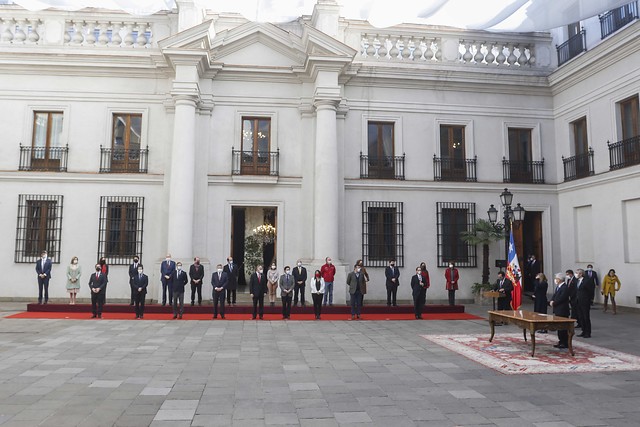 Las sillas musicales de Piñera: Presidente enroca sus piezas del gabinete para suplir déficit de gestión política de La Moneda