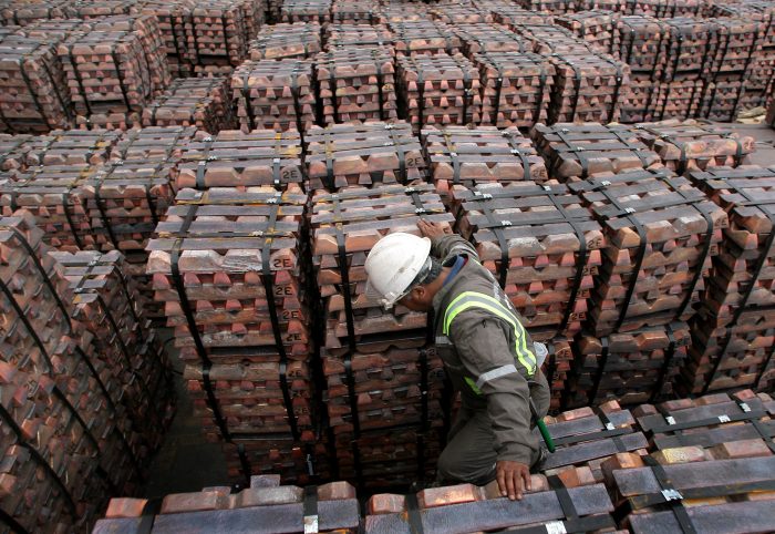 Chile, entre la cautela y la euforia por la subida del precio del cobre