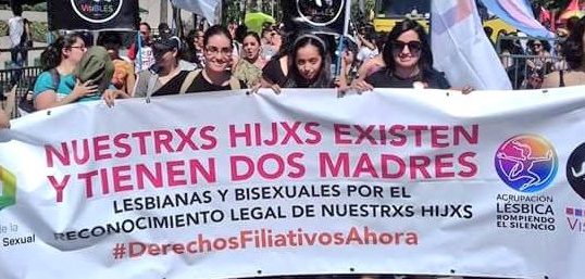 Chile Vamos y sus argumentaciones discriminatorias contra hijos e hijas de familias LGBTIQ+