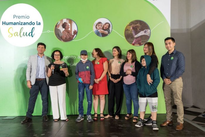 “Premio Humanizando la Salud” entregará 25 millones a proyectos que mejoren la calidad de vida de los pacientes