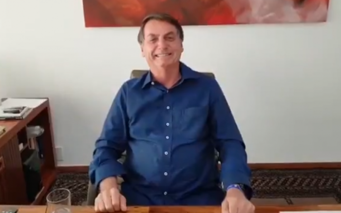 Tras haber contraído COVID-19: Bolsonaro publicó video consumiendo dosis de hidroxicloroquina