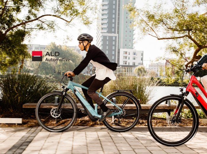 Lanzan primer leasing operativo de bicicletas eléctricas en Chile