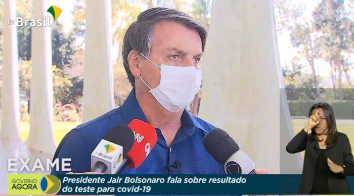 Bolsonaro será demandado por exponer a periodistas al COVID-19