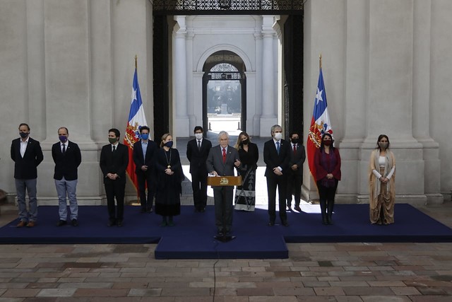La última carta de La Moneda: Presidente Piñera pone sobre la mesa bonos, préstamo estatal y subsidios para la clase media y «cirugía mayor» a las AFP