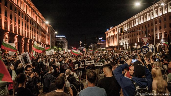 Bulgaria: ocho días consecutivos de manifestaciones antigubernamentales