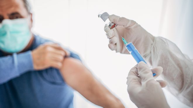 Vacuna contra covid-19: qué he aprendido como voluntario en los ensayos de Oxford