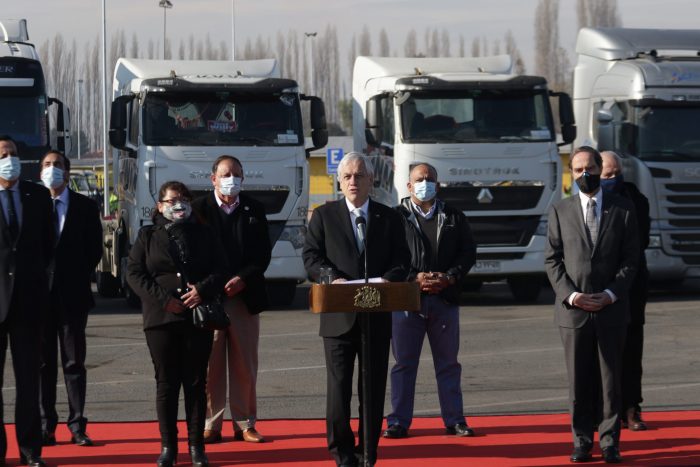 Presidente Piñera firma proyecto de ley «Juan Barrios», que busca endurecer penas por quemas de camiones