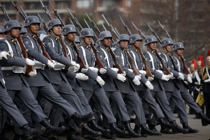 Las Fuerzas Armadas de Chile son constitucionalistas y no deliberantes