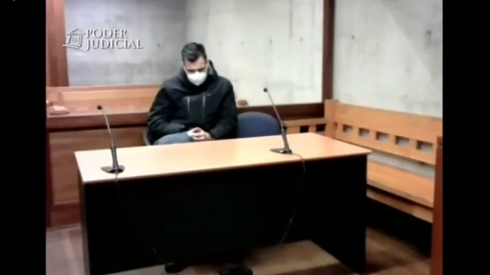 Tras horas de suspenso, se decretó la prisión preventiva para Claudio Crespo, excarabinero acusado de dejar ciego a Gatica