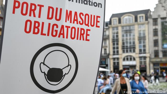 París impone el uso de mascarillas en zonas más concurridas a contar del lunes