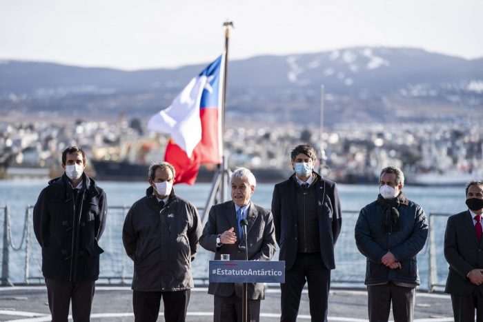 Piñera promulga ley que crea Estatuto Chileno Antártico y destaca que “reafirmamos nuestros derechos y nuestra soberanía sobre el continente blanco”