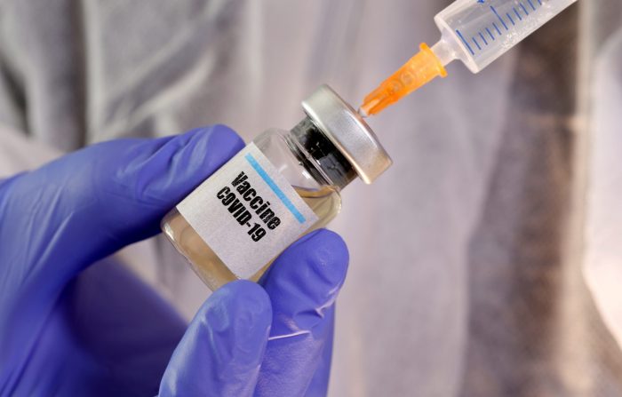 Ensayos de vacuna de AstraZeneca-Oxford para COVID-19 podrían reanudarse la próxima semana