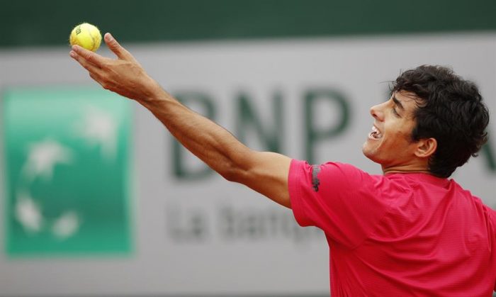 Cristian Garín se hace fuerte en arcilla y avanzó a segunda ronda de Roland Garros