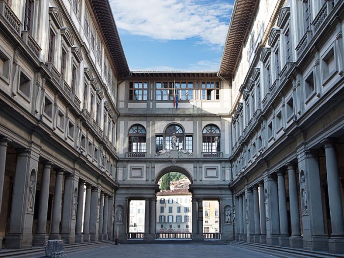 Recorrido virtual de Galería Uffizi con UNAB