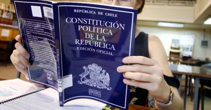 Textos de Nona Fernández, Elicura Chihualiaf son parte de libro que revisa proceso constituyente desde la poesía y la narración