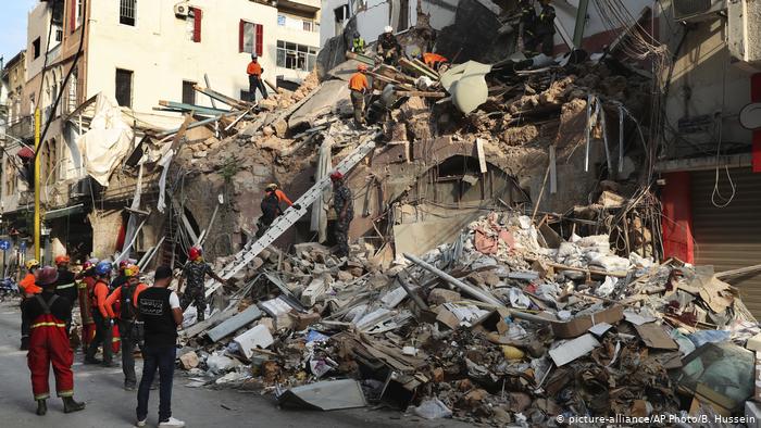 Rescatistas chilenos detectan latidos entre escombros de Beirut