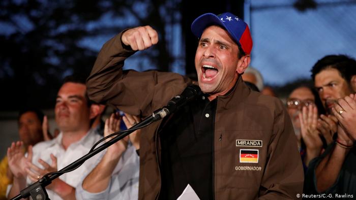 Capriles increpa a Guaidó por acusarlo de dialogar a «título personal» con Maduro
