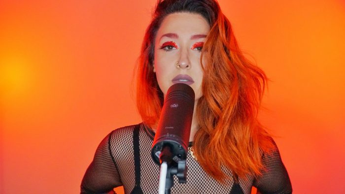 Aliice empodera a jóvenes de la comunidad LGBTQ+ con su música en nueva serie de Netflix
