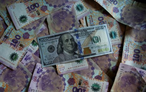 El peso argentino se dispara tras triunfo de Milei y apoyo financiero de EE.UU.