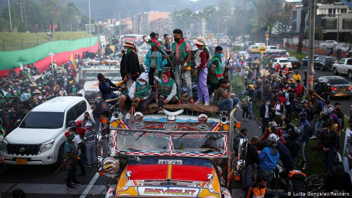 Colombia: indígenas llegan a Bogotá para presionar a Iván Duque