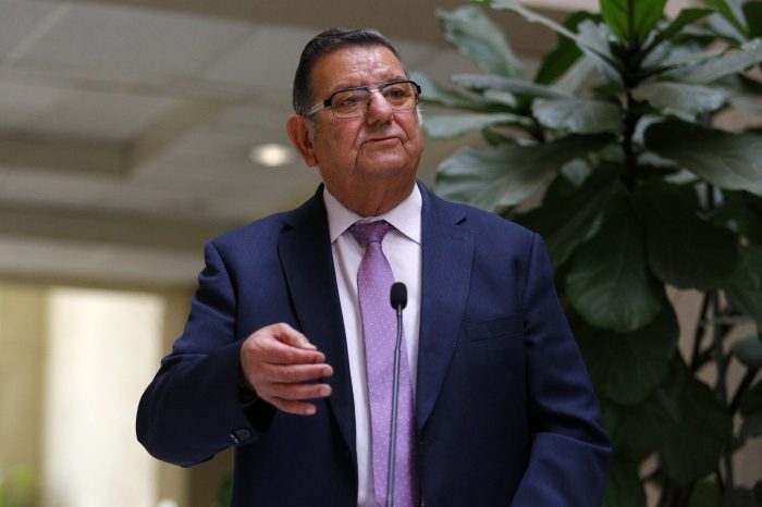 Senador Quinteros: “El Tribunal Constitucional es la última bancada leal al gobierno”