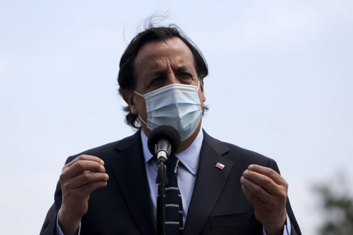 Ministro Pérez defendió a carabinero infiltrado en Lo Hermida: «Él estaba cumpliendo una tarea y una misión»