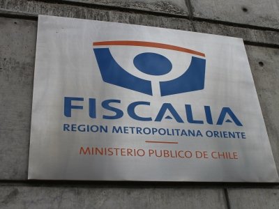 Fiscalía Metropolitana Oriente confirmó la detención de tres carabineros por delito de tortura ocurrido en pleno estallido social de octubre en la 43° Comisaría de Peñalolén