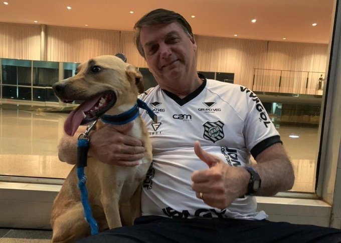 Bolsonaro: las vacunas solo son obligatorias para el perro