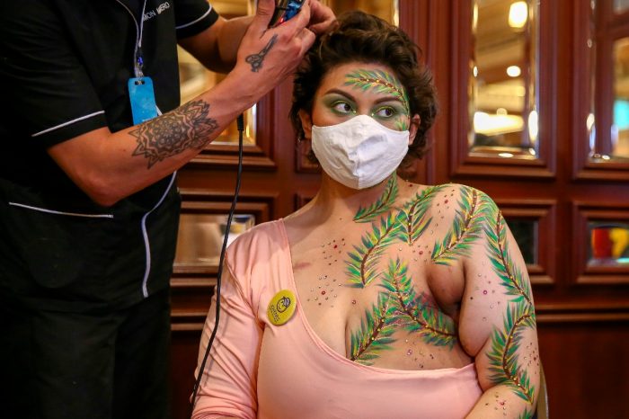 «Cicatrices de Honor», la lucha contra el cáncer de mama en Ecuador
