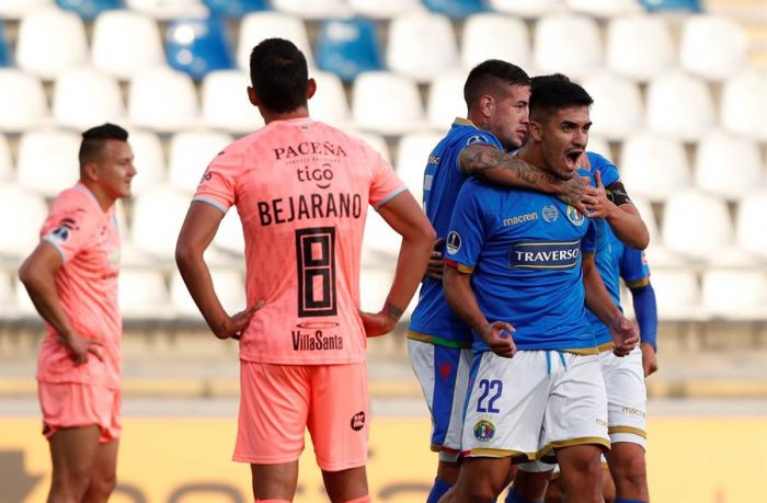 Llaves abiertas en la Copa Sudamericana: Audax Italiano ganó con lo justo a Bolívar y La Calera empató sin goles ante Tolima