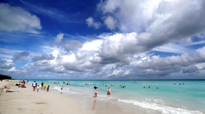 Cuba reabre fronteras y volverá a recibir turistas en su balneario más famoso