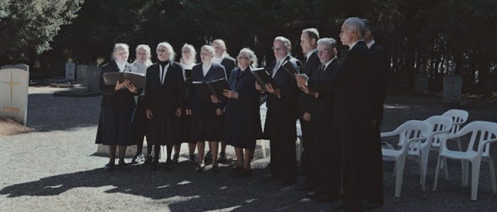 “Cantos de represión”: aclamado documental que retrata vida actual en la ex Colonia Dignidad tendrá su premiere en Chile