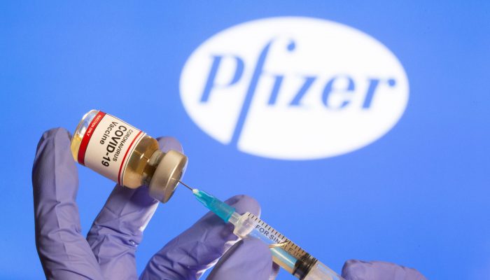 Financial Times asegura que Reino Unido aprobará la vacuna de COVID-19 de Pfizer y BioNTech la próxima semana